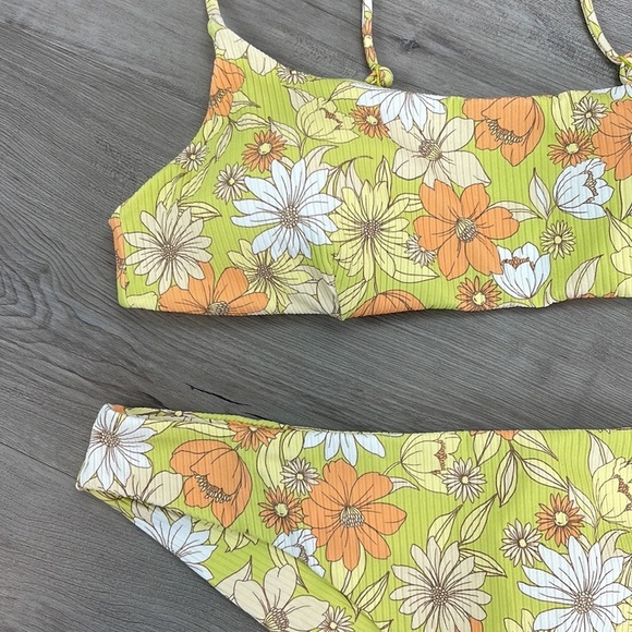 ☀️RVCA☀️ DREAMFIELD BRALETTE DREAMFIELD CHEEKY BIKINI SET - Picture 7 of 15